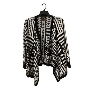 MULTIPLES Black White Geometric Print Open Front Waterfall Cardigan Women's L